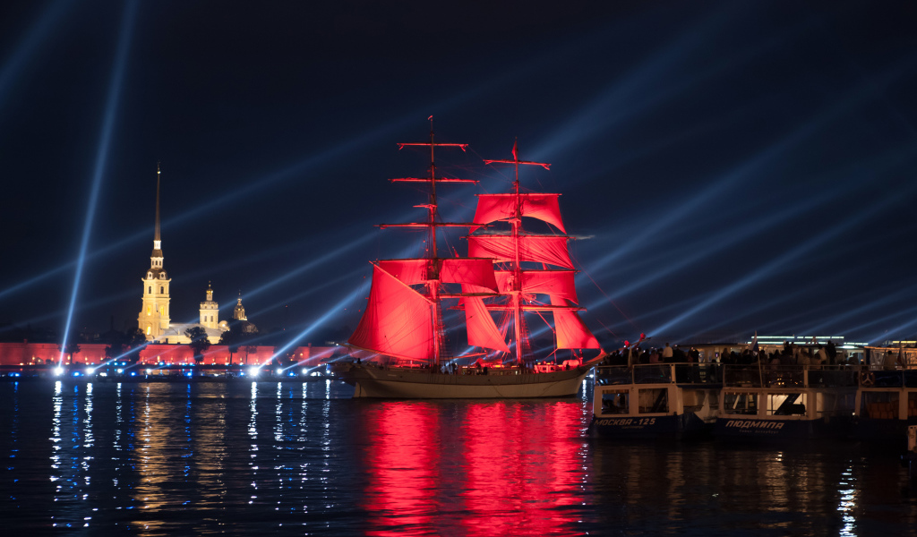 Парусный корабль с алыми парусами,  Санкт - Петербург. Россия