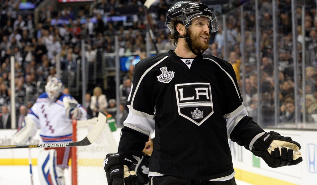 Канадский хоккеист Джаррет Столл 