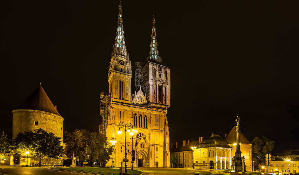 Старинный замок вечером город Загреб Хорватия
