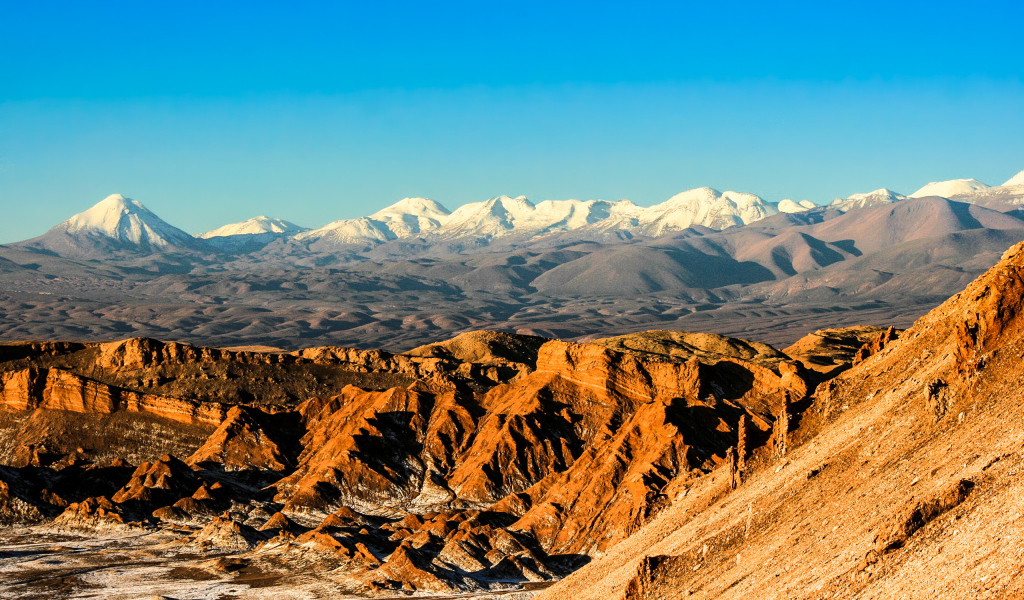 Горы в пустыне Атакама, Чили 
