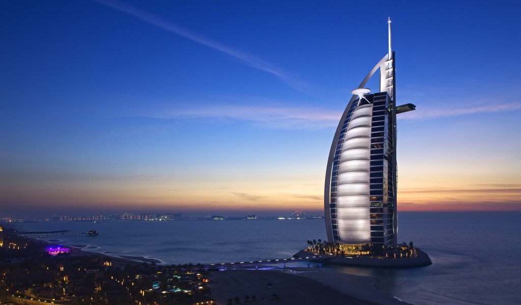 Роскошный отель Бурдж-аль-Араб Дубай. ОАЭ