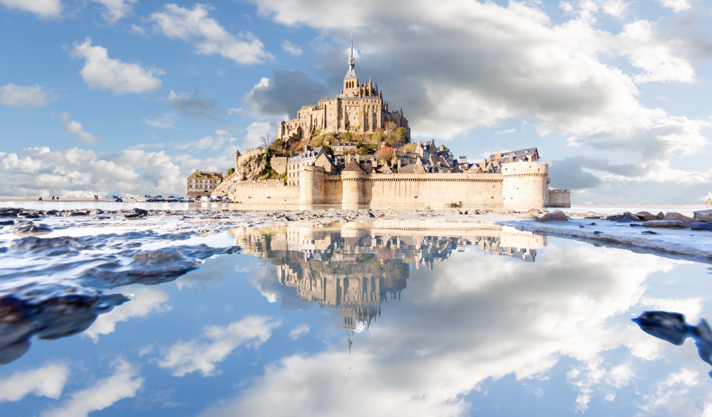Остров крепость Мон-Сен-Мишель, Франция