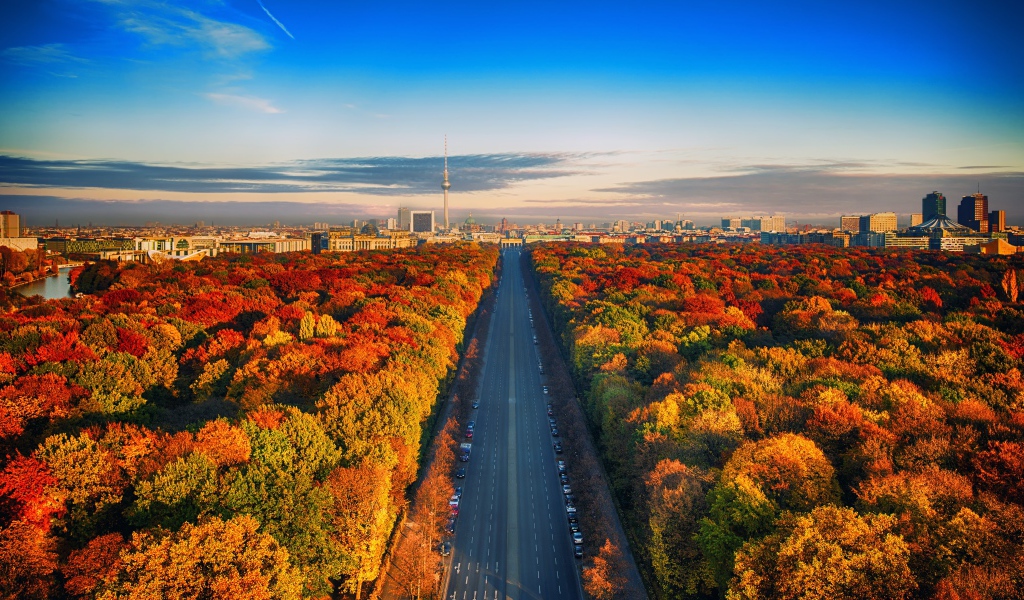 Осенний автобан Берлин, Германия 