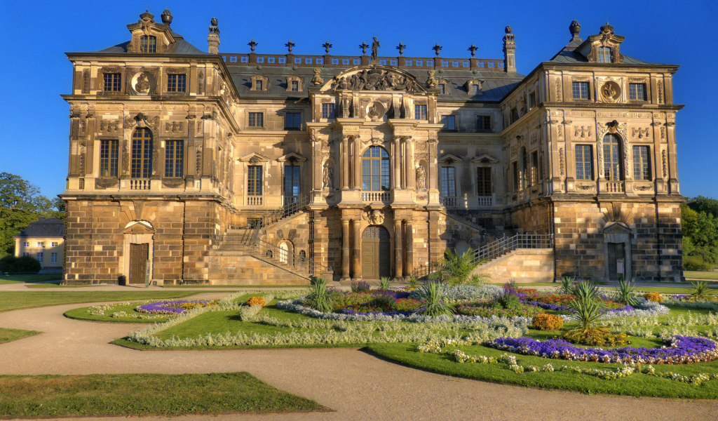 Дворец в Большом саду, Дрезден. Германия 