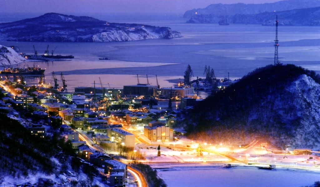 Красивый вид на ночную Камчатку, Россия 