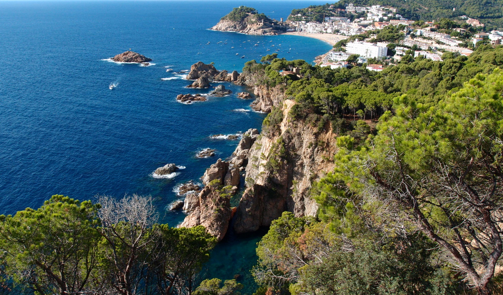 Скалистый берег Коста Брава, Испания