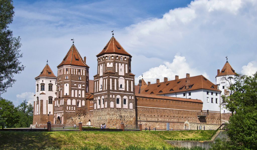 Красивый старинный Мирский замок, Белоруссия 