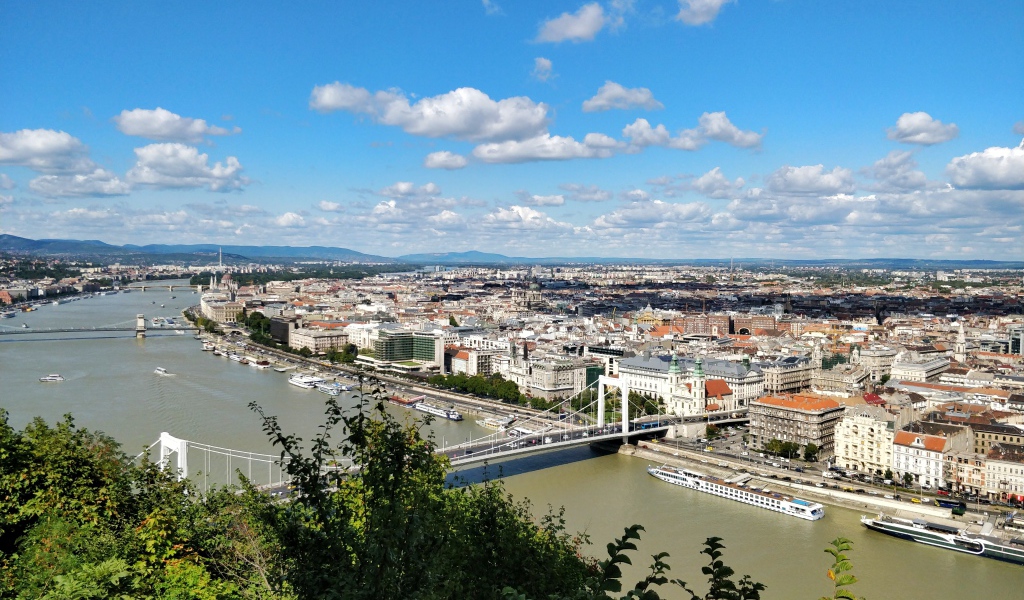 Панорама города Будапешт под красивым небом, Венгрия