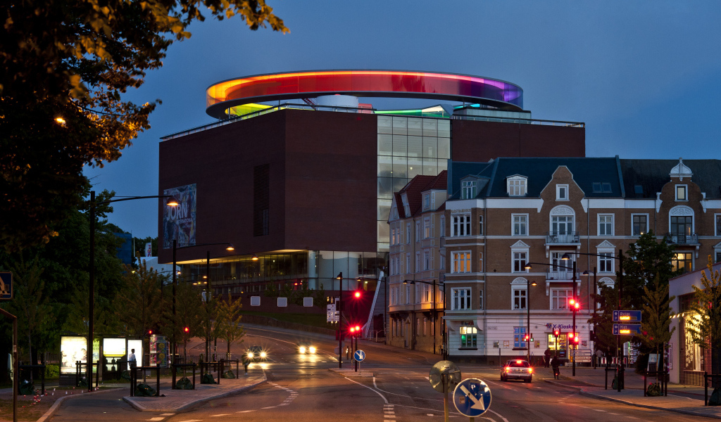 Панорама вечернего города Орхус, Дания