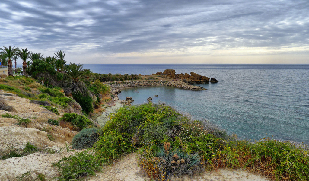 Вид на Средиземное море, курорт Пейя, Южный Кипр 