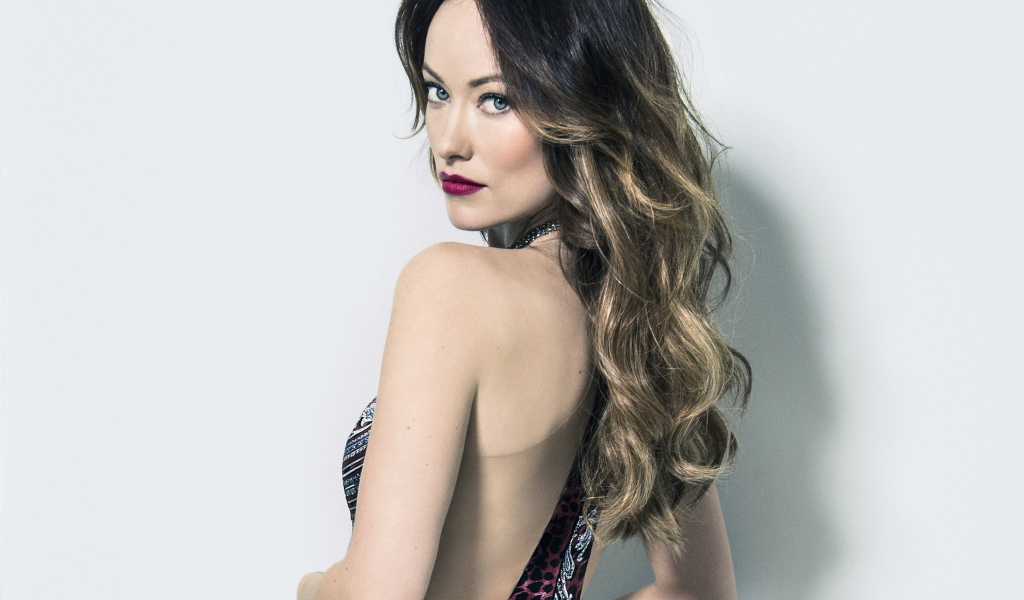 Голубоглазая девушка актриса Оливия Уайлд 