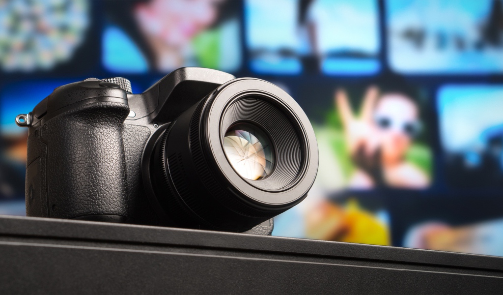 Цифровой зеркальный фотоаппарат Digital SLR