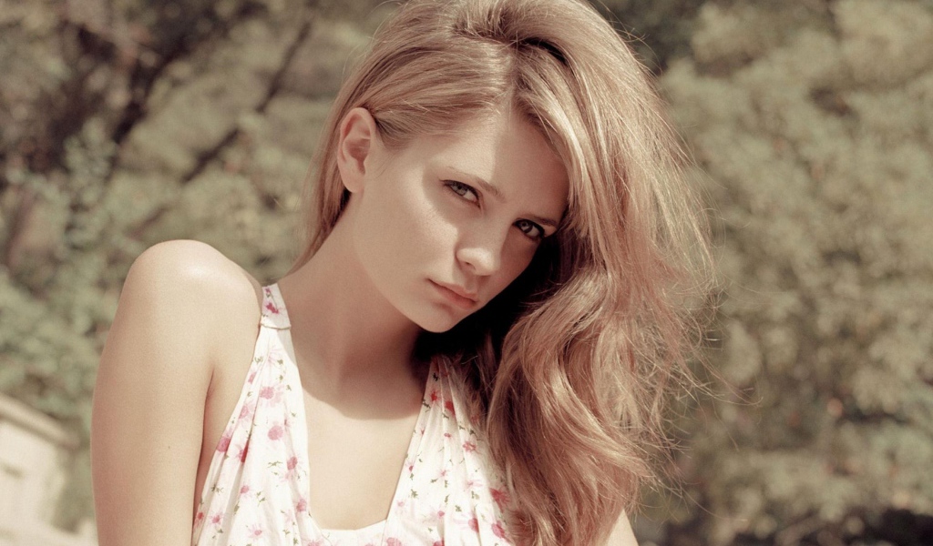 Нежная девушка, актриса Миша Бартон