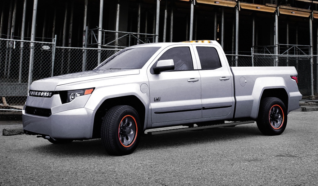 Серебристый электрический пикап Workhorse W-15, 2017