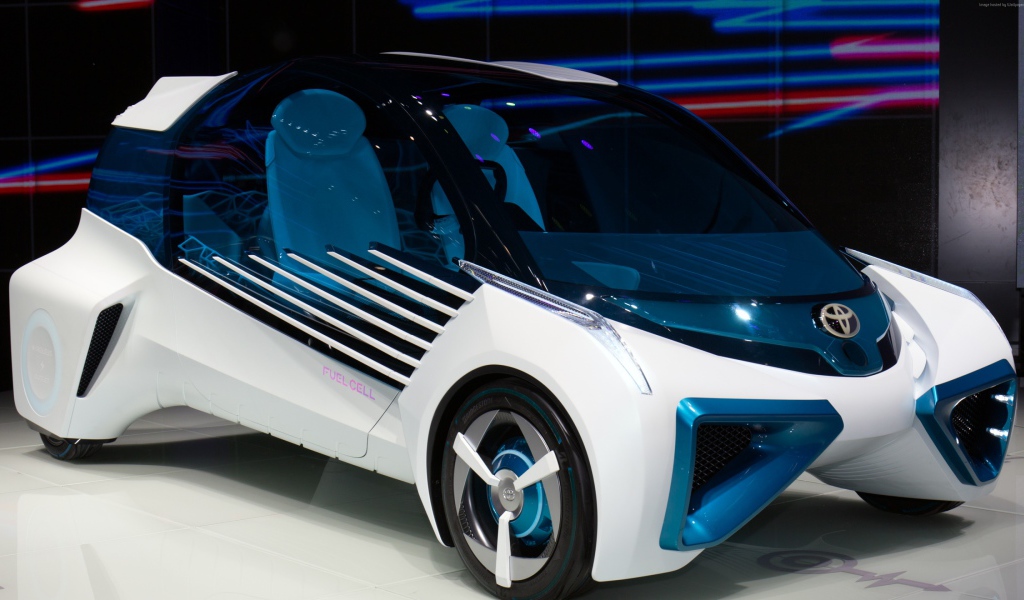 Необычный электромобиль Toyota FCV Plus