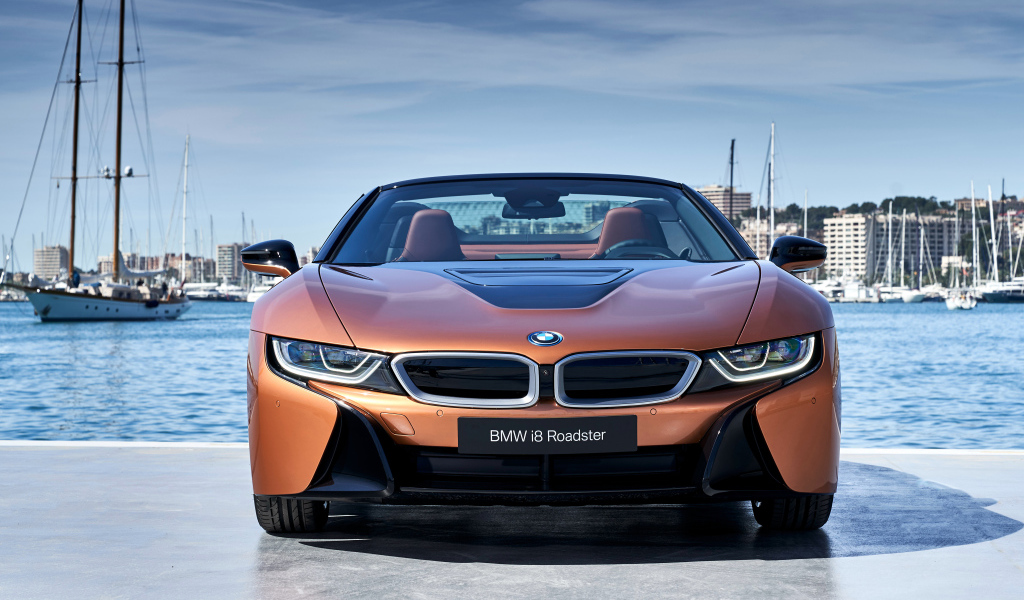 Автомобиль BMW I8 Roadster, 2018 вид спереди