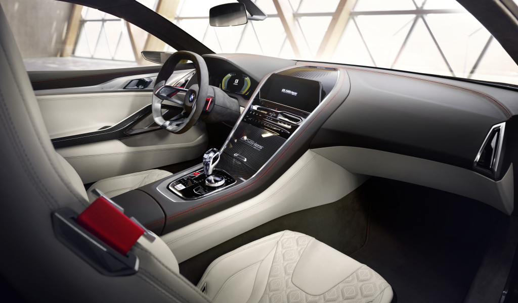Салон автомобиля BMW Concept 8 Series