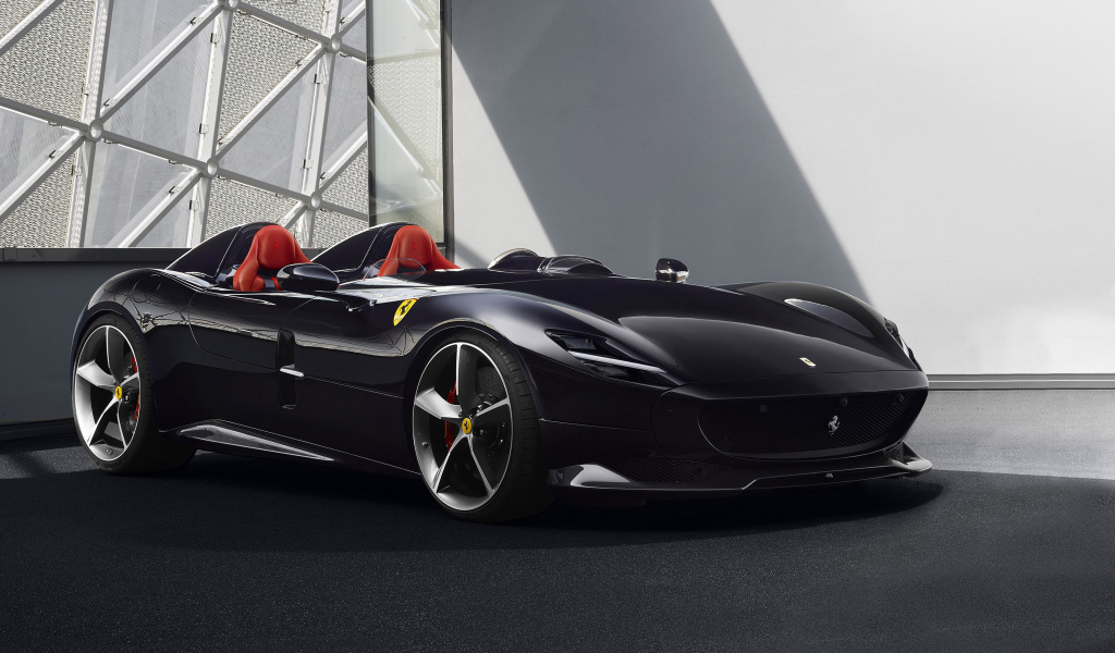 Черный кабриолет Ferrari Monza SP2  2019 года