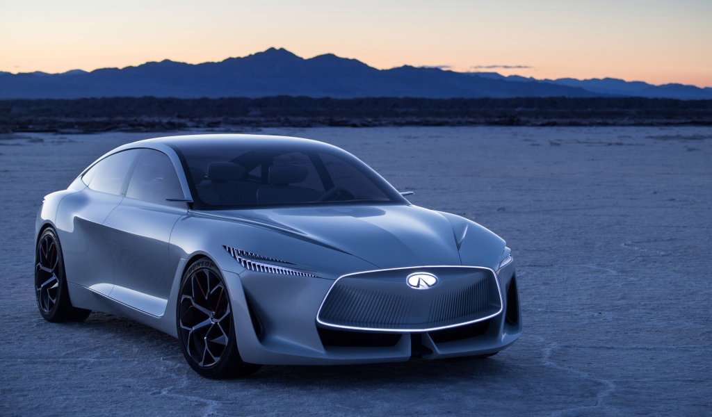 Автомобиль Infiniti Q Inspiration Concept, 2018 на закате