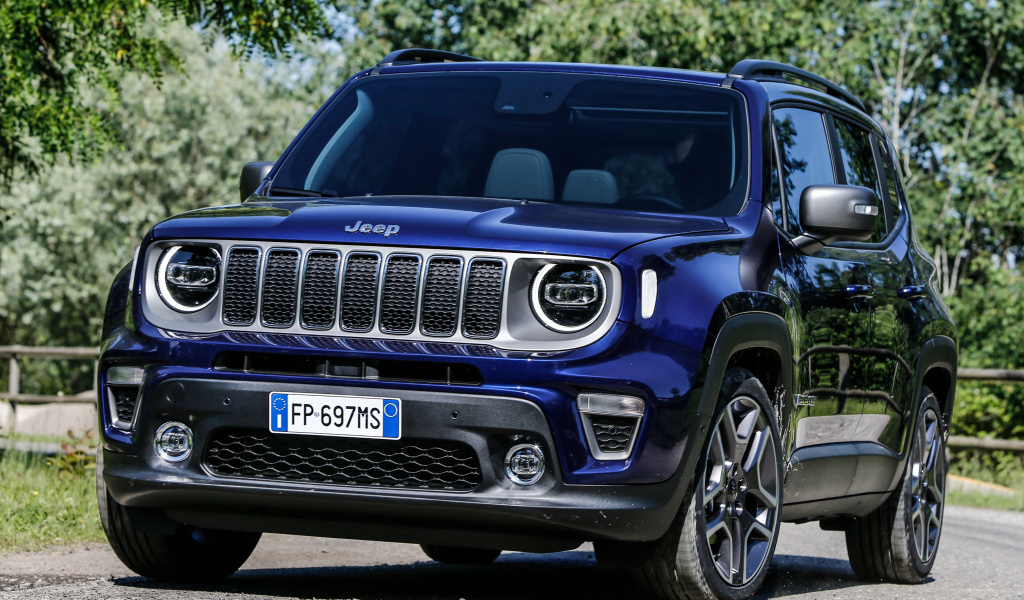 Черный Jeep Renegade Limited 2018
