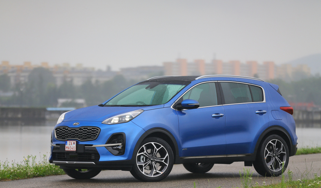 Синий внедорожник KIA Sportage GT Line S 2018 