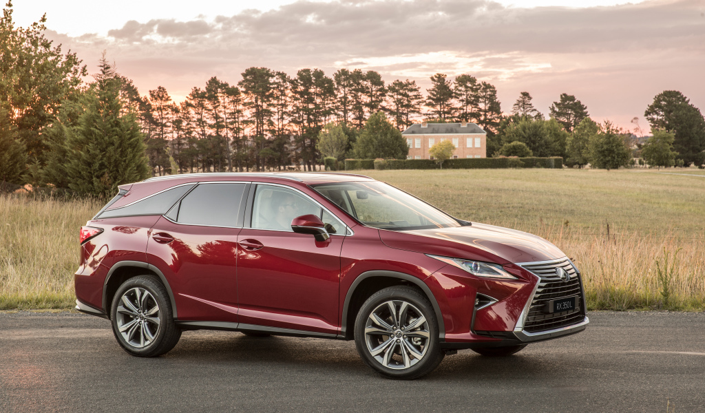 Бордовый японский автомобиль Lexus RX 350L, 2018 года