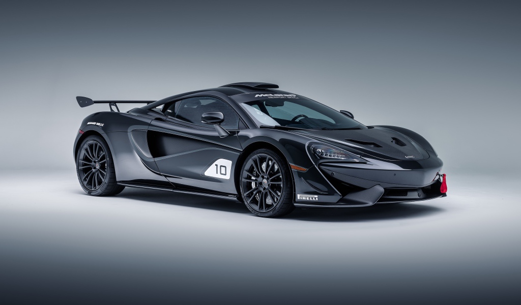 Черный гоночный автомобиль McLaren MSO X, 2018