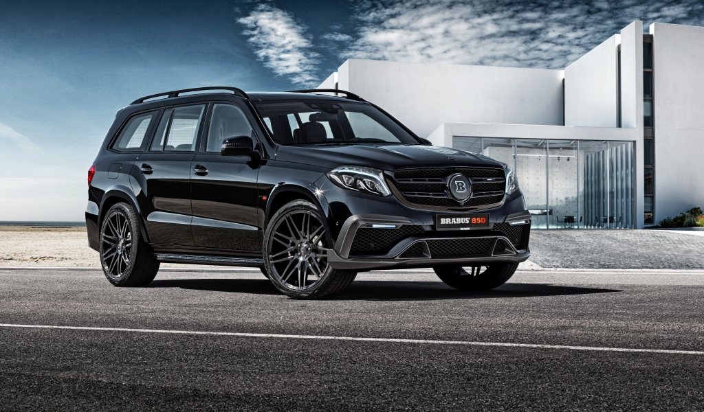 Стильный черный внедорожник Mercedes-Benz GL-Class