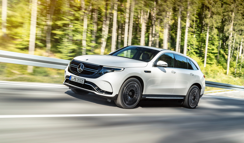 White SUV Mercedes-Benz EQC, 2020 on the track