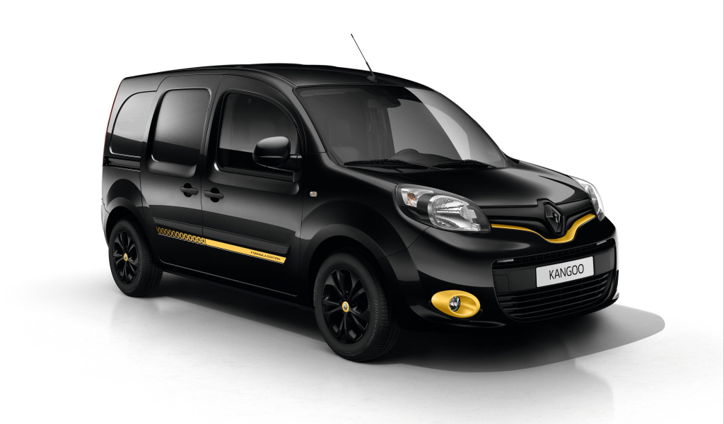 Черный легковой фургон Renault  Kangoo, 2017 года на белом фоне