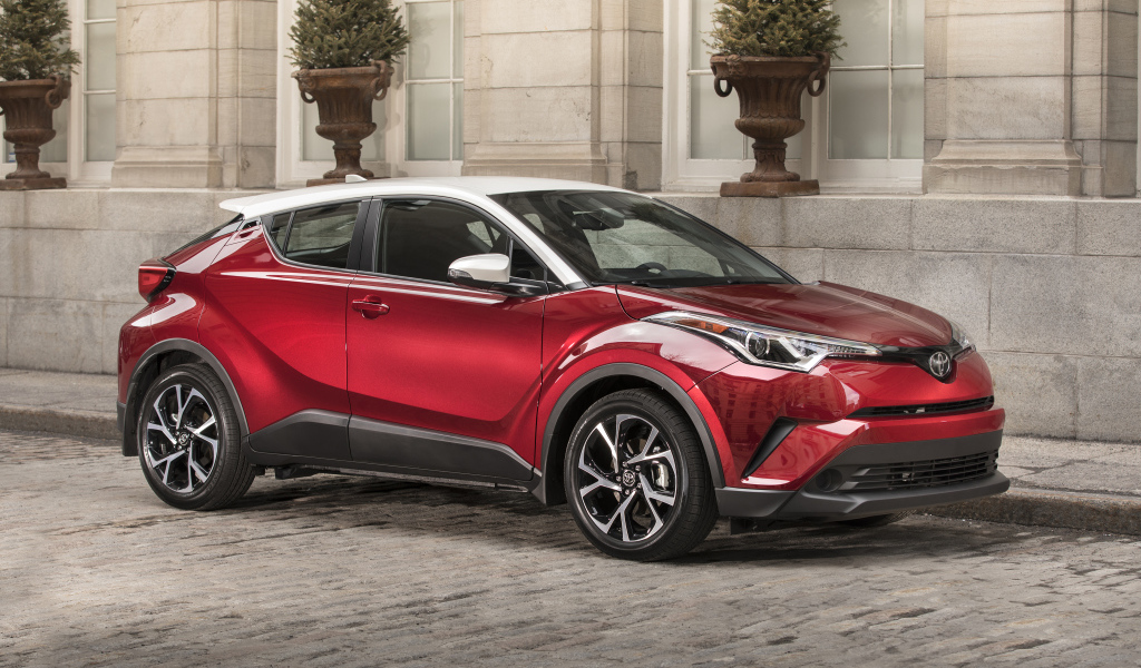 Красный стильный кроссовер Toyota C-HR