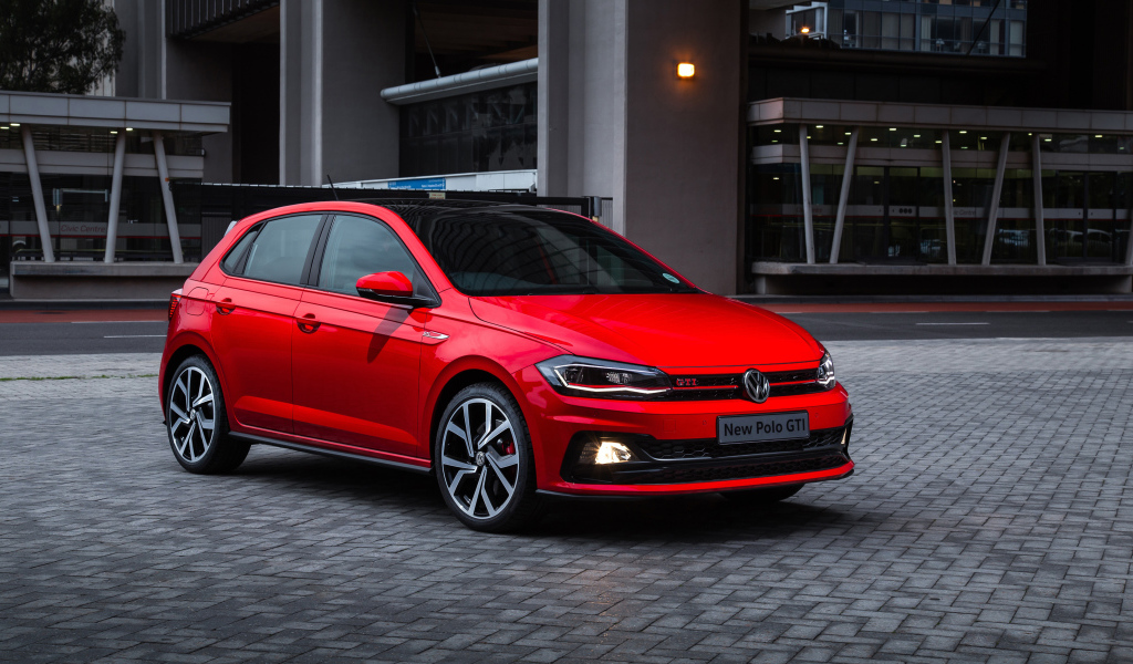 Красный Volkswagen Polo GTI 2018