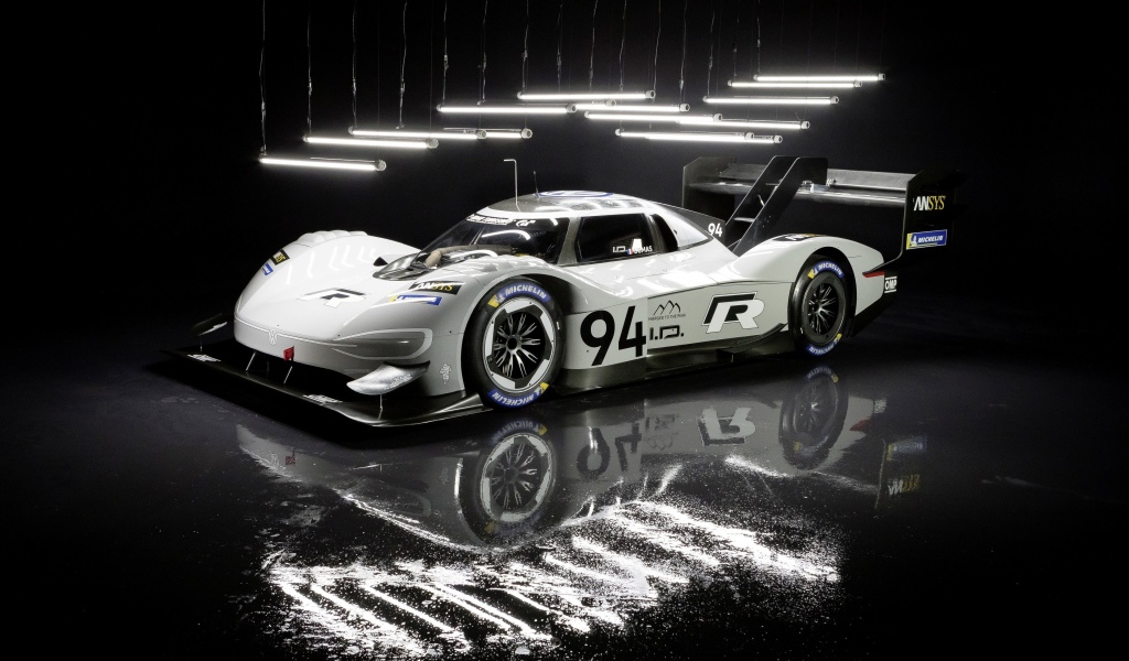 Электрический спортивный автомобиль Volkswagen ID R Pikes Peak 2018