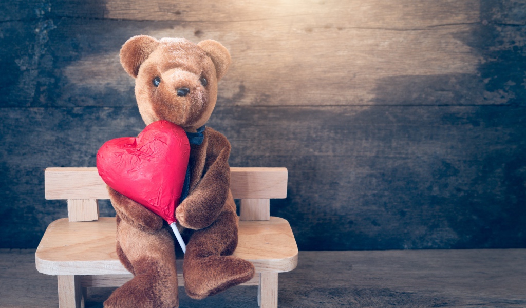 Мягкая игрушка медведь с сердцем