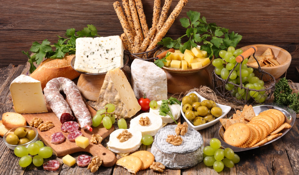 Аппетитный продуктовый натюрморт