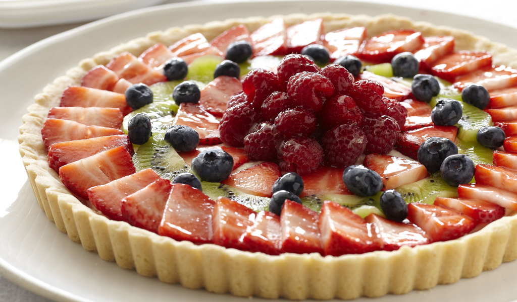 Вкусный сладкий аппетитный пирог с ягодами 