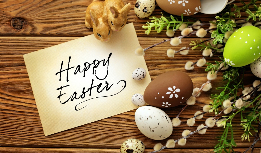 Пасхальные яйца с открыткой на Пасху