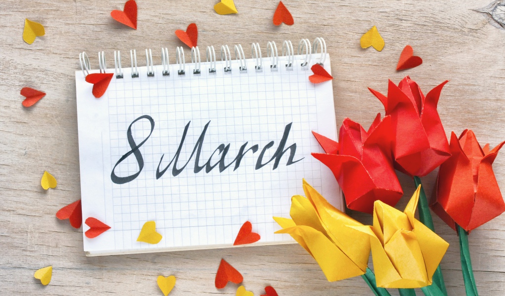 Тюльпаны оригами с блокнотом на 8 марта