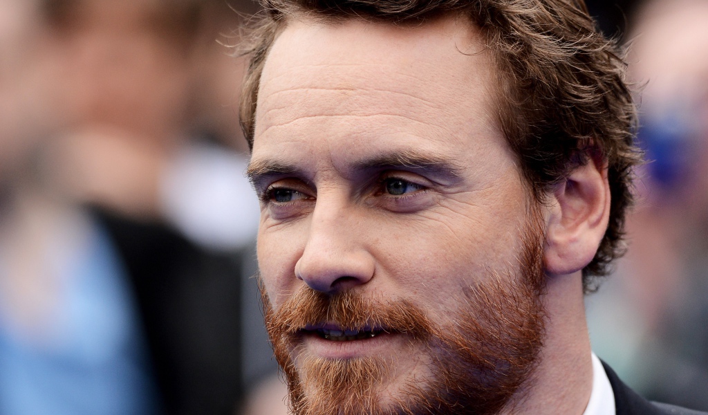 Актер Майкл Фассбендер с бородой