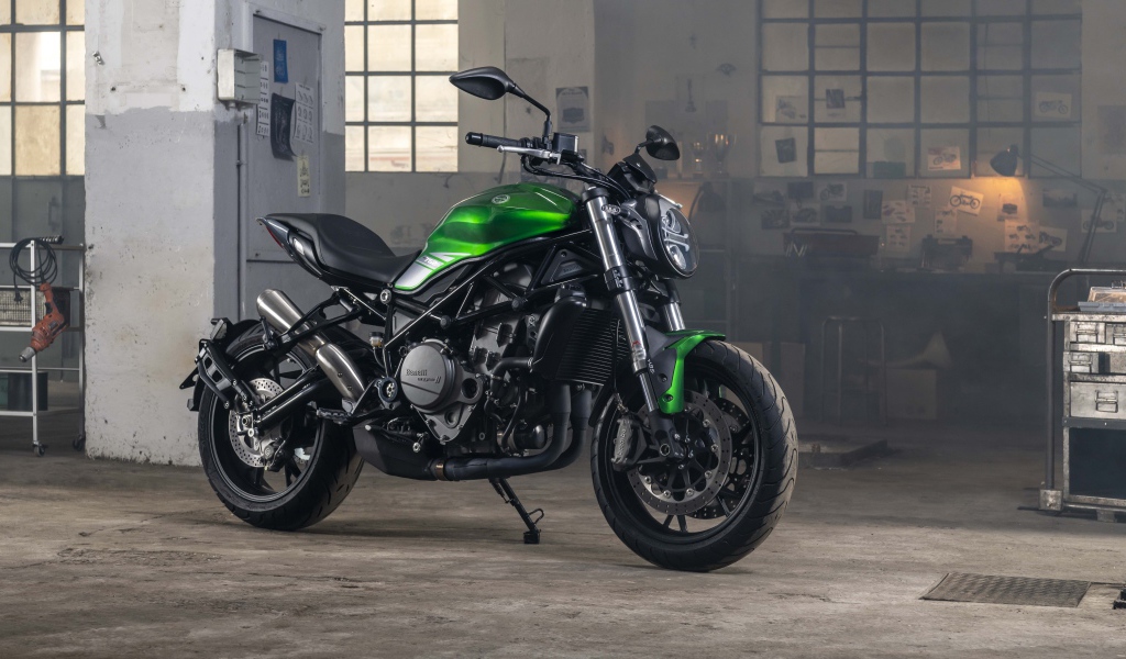 Motorcycle Benelli 752S, 2019 in the garage