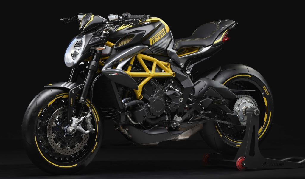 Спортивный мотоцикл Agusta Dragster 800 RR Pirelli 2018 года