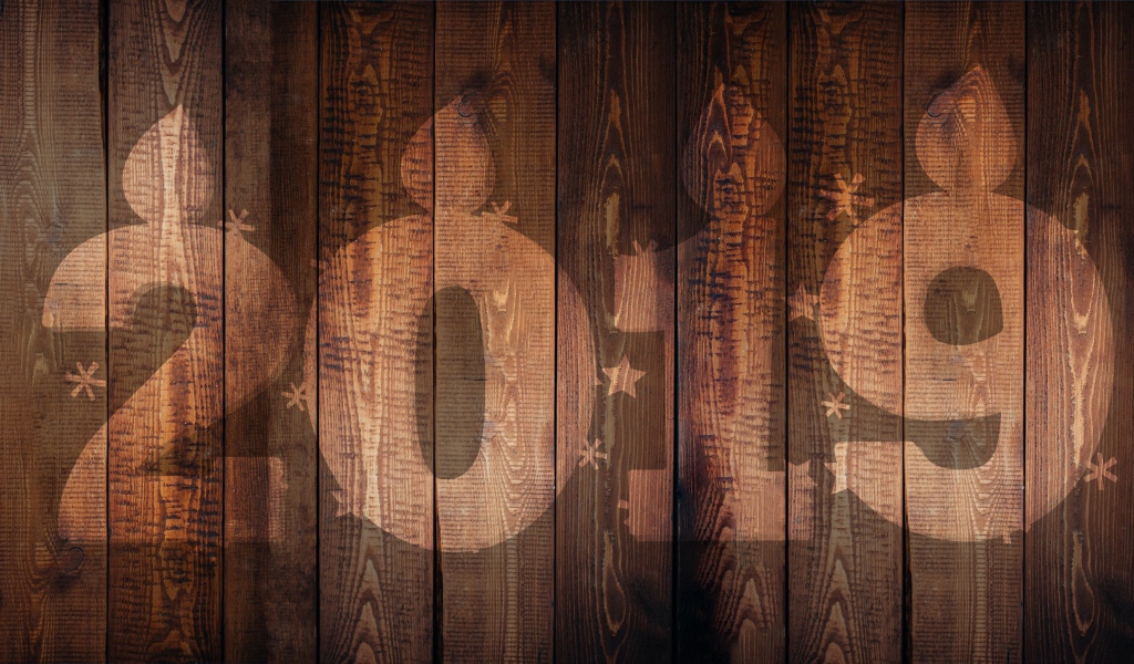 С Новым 2019 годом, цифры на деревянном фоне