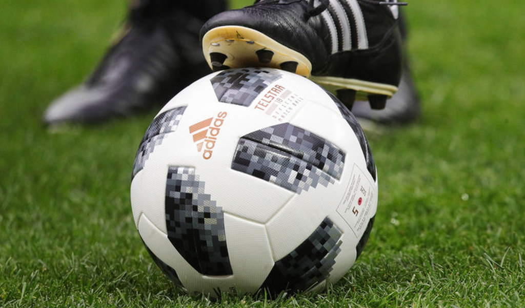 Нога футболиста на мяче, ЧМ 2018 в России