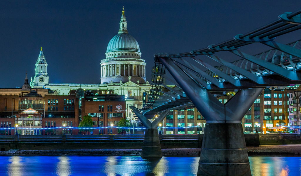 Собор Святого Павла у реки, Лондон. Англия