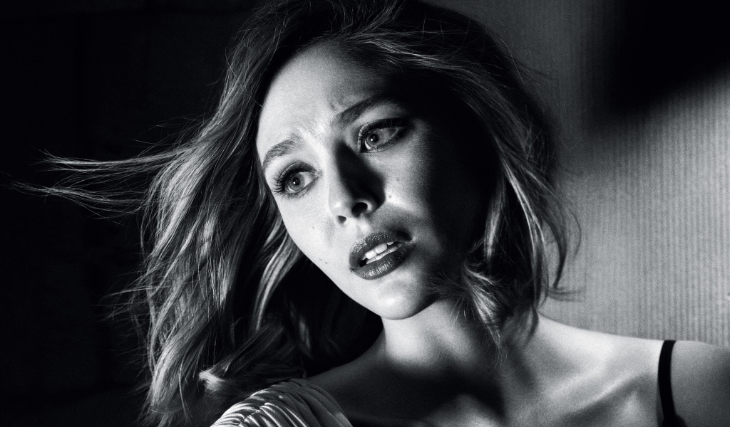 Актриса Элизабет Олсен черно белое фото