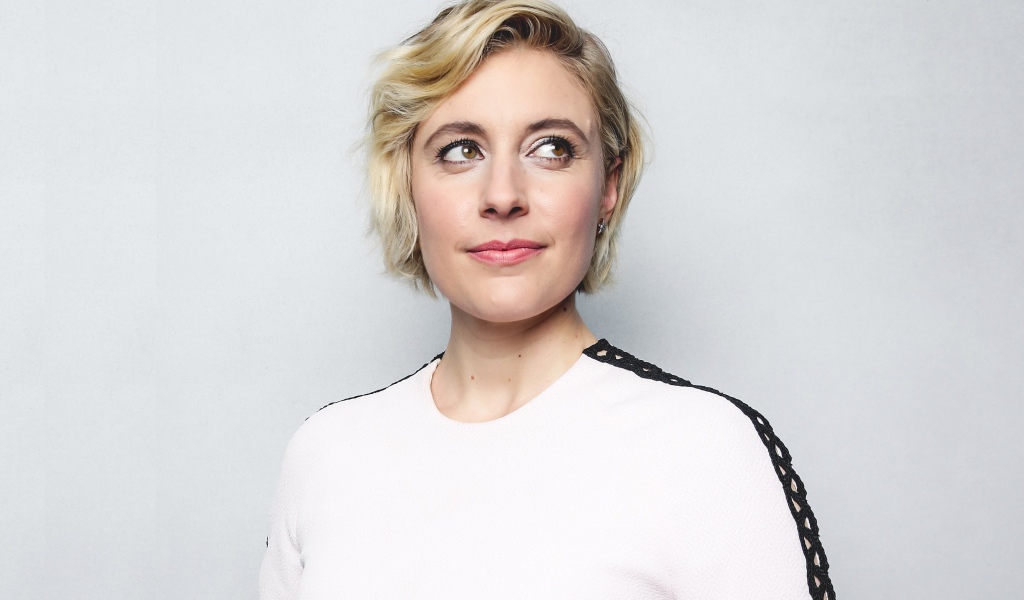 Актриса Грета Гервиг фото на сером фоне