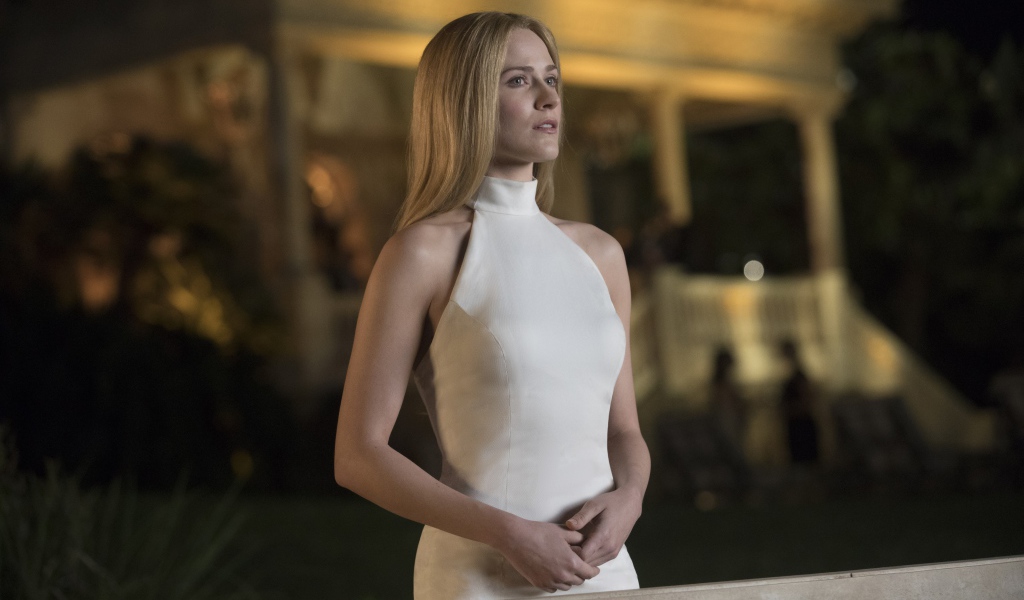 Американская актриса Эван Рэйчел Вуд в белом платье