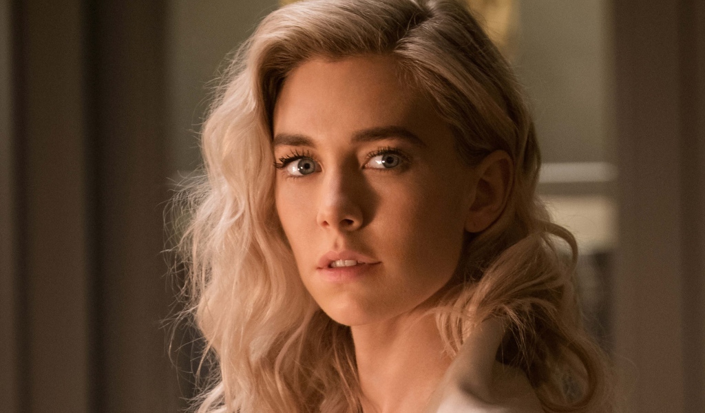 Красивая блондинка, актриса Ванесса Кирби