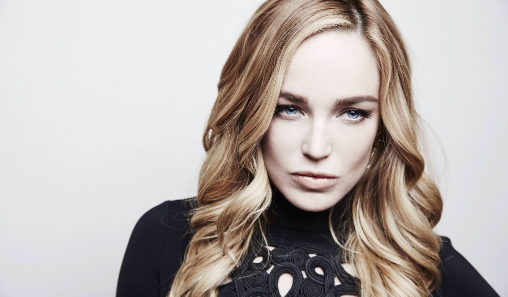 Красивая голубоглазая актриса Кейти Лотц