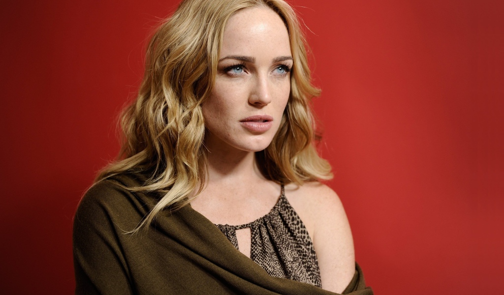 Голубоглазая блондинка, актриса Кейти Лотц